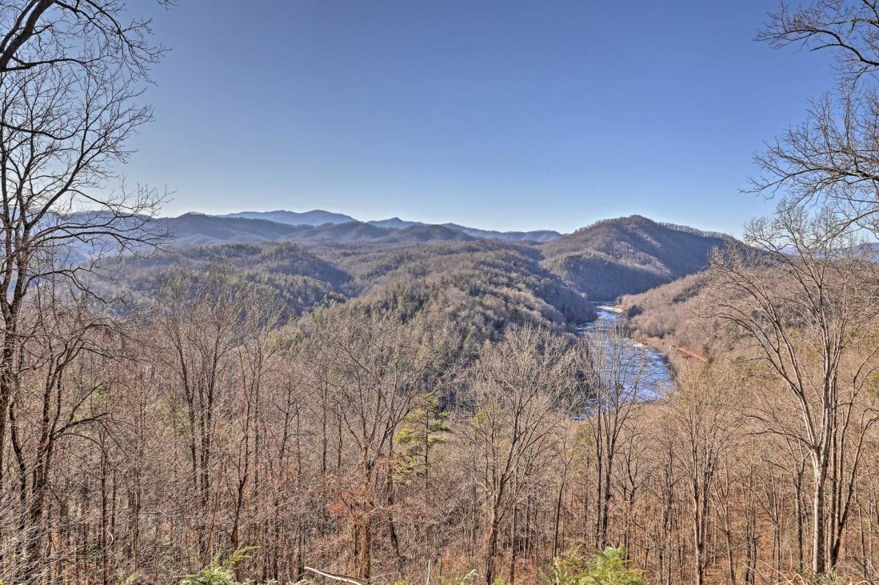 Bryson City Cottage With Hot Tub And Waterfall Views! Exterior photo